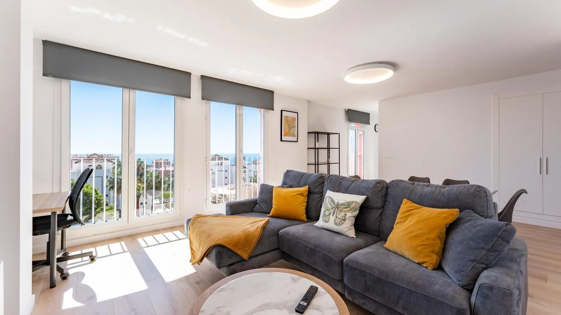 Bhost - Los Carmenes Benalmádena Apartment